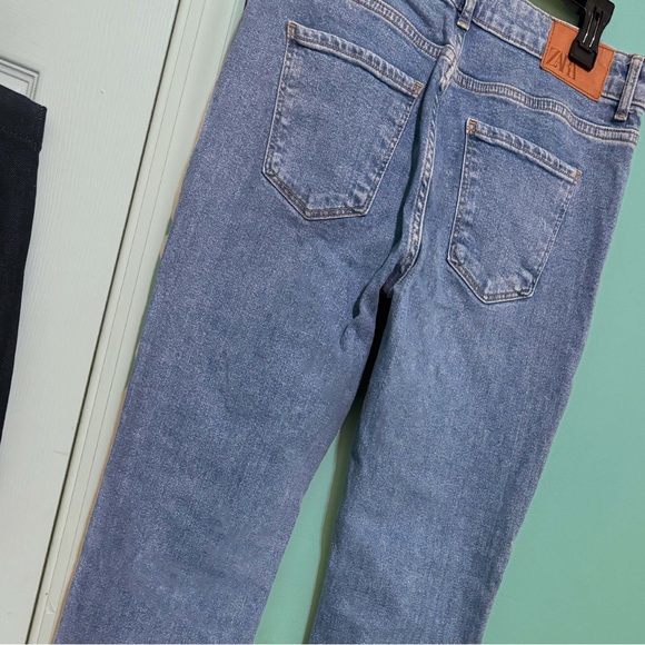 Zara High-Rise Long Flare Jeans - Picture 4 of 5